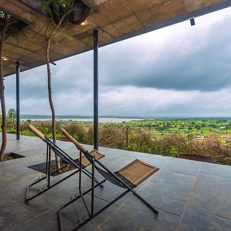 Saffronstays Zen, Igatpuri - Lake-View Villa With Indoor And Outdoor Games Luaran gambar