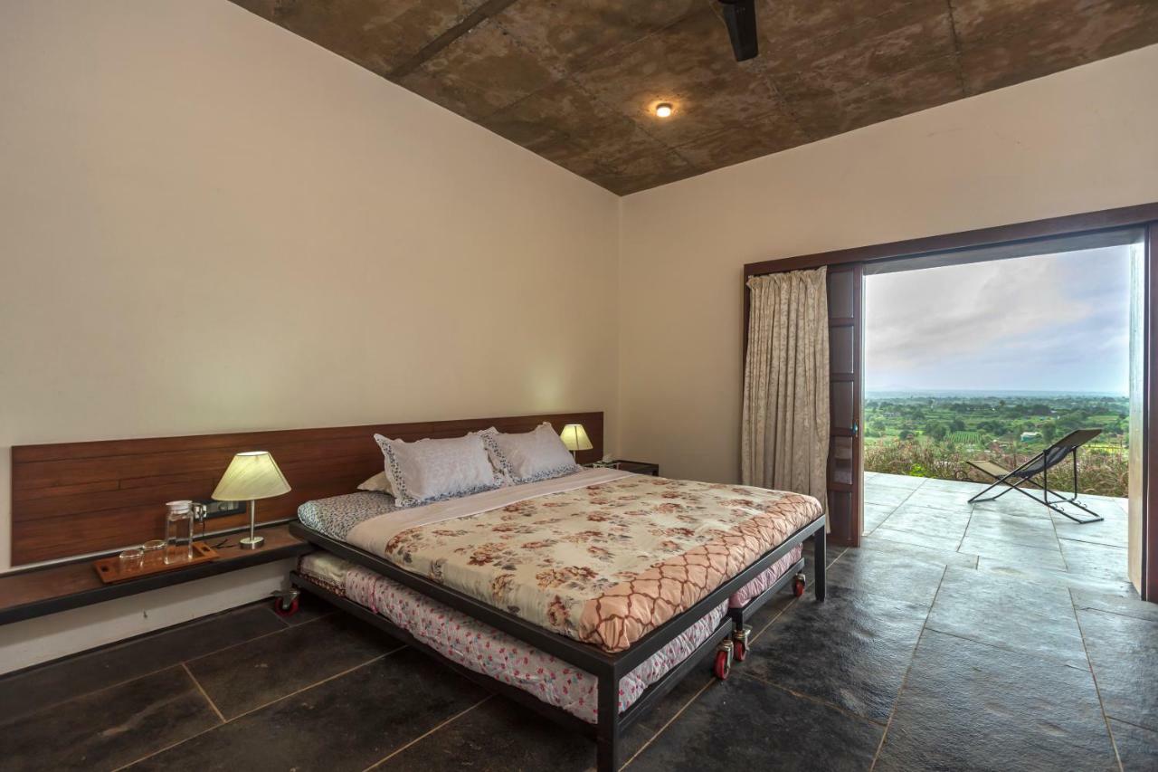 Saffronstays Zen, Igatpuri - Lake-View Villa With Indoor And Outdoor Games Luaran gambar