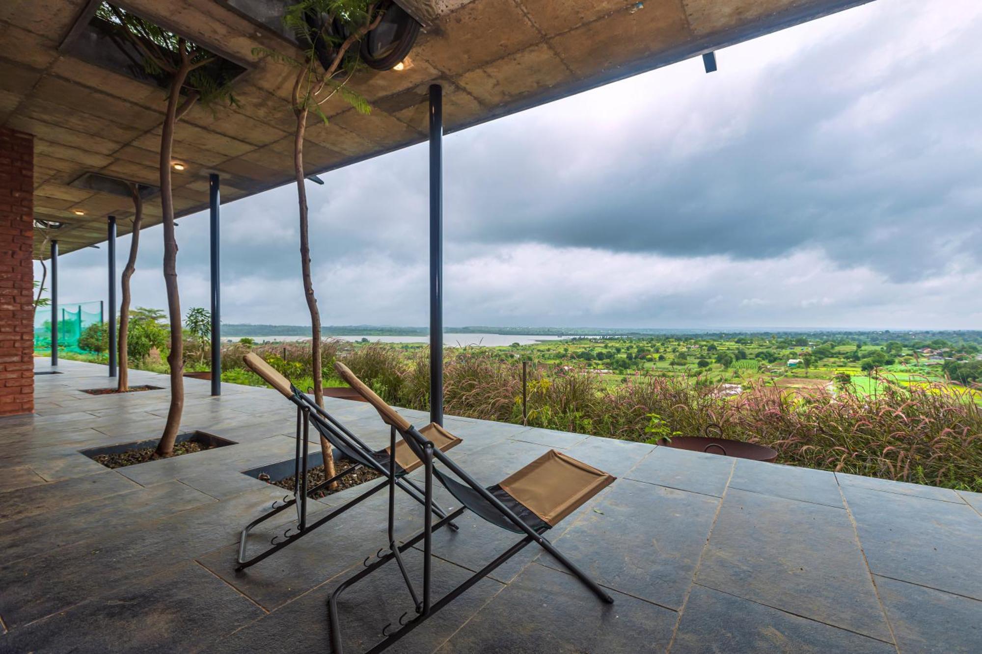 Saffronstays Zen, Igatpuri - Lake-View Villa With Indoor And Outdoor Games Luaran gambar